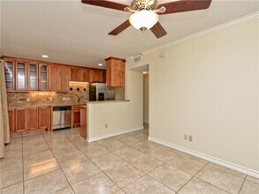 407 E 45th St in Austin, TX - Building Photo - Building Photo