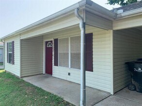 1602 W Elm St in Denison, TX - Building Photo - Building Photo
