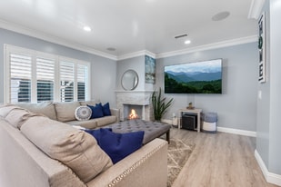 1614 Marion Way W in Santa Ana, CA - Building Photo