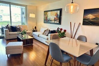 4350 NW 107th Ave in Miami, FL - Building Photo - Building Photo