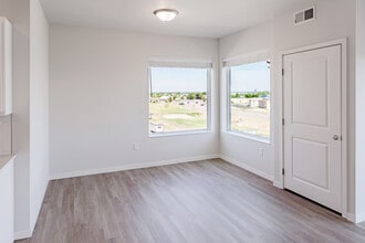 Deephaven Apartments in Monticello, MN - Foto de edificio - Interior Photo