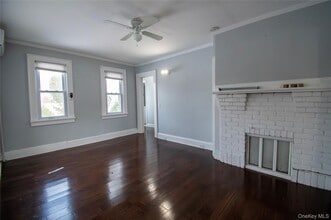 25 Hillside Ave in Rockville Centre, NY - Foto de edificio - Building Photo