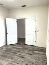 3531 NE 12th Ct in Cape Coral, FL - Foto de edificio - Building Photo