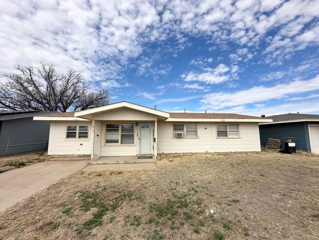 property at 1813 Petroleum Dr