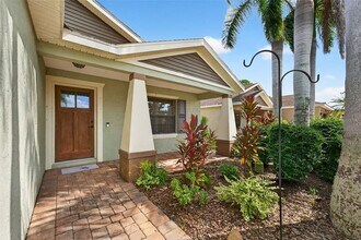 421 San Lorenzo Ct in Bradenton, FL - Building Photo - Building Photo
