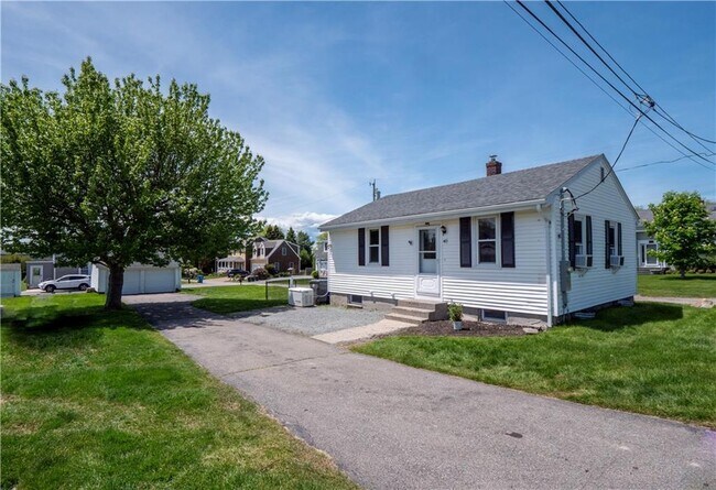 40 Draper Ave