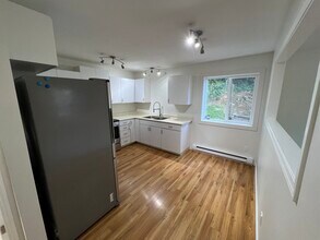 3973 Trillium Ln in Nanaimo, BC - Building Photo - Building Photo