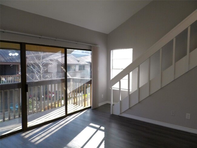 12900 Walden Rd, Unit 618F in Montgomery, TX - Foto de edificio - Building Photo