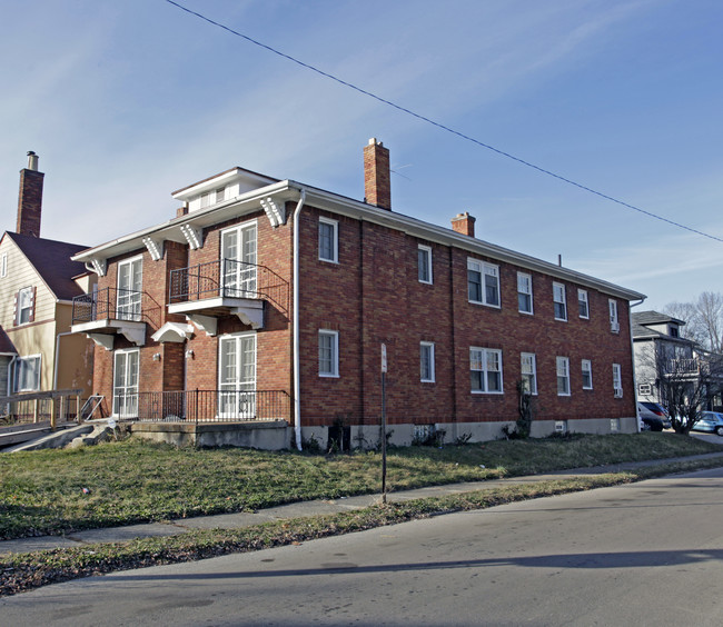 501 W Norman Ave in Dayton, OH - Foto de edificio - Building Photo