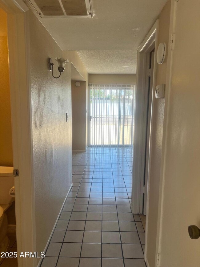 3445 E Earll Dr in Phoenix, AZ - Building Photo - Building Photo