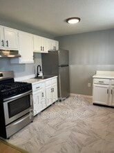 671 Corning Rd in Manchester, NH - Building Photo - Building Photo