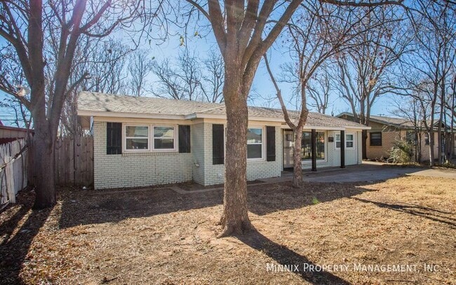 2203 37th St in Lubbock, TX - Building Photo - Building Photo