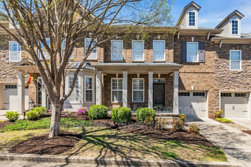 2019 Traemoor Village Dr in Nashville, TN - Building Photo