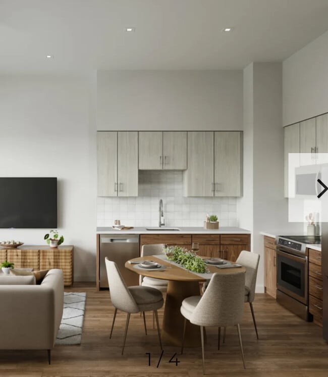 Tower Broadway in Sacramento, CA - Foto de edificio - Building Photo