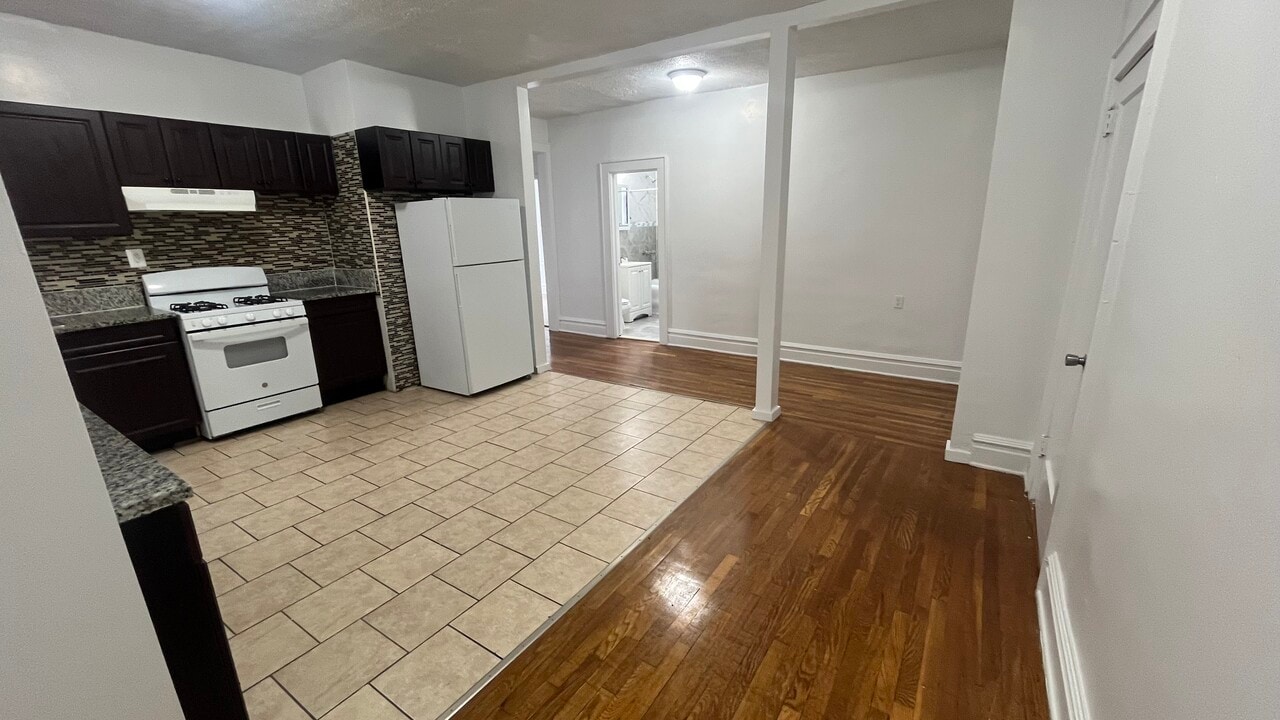 53 Union Ave, Unit 404 in Irvington, NJ - Building Photo
