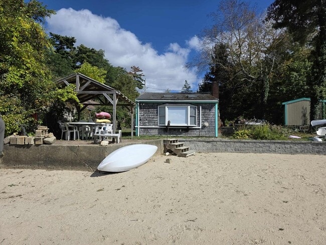 property at 9 Sheila Rd