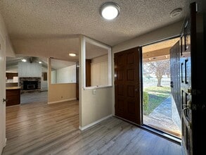 4555 Jefferson Blvd in West Sacramento, CA - Building Photo - Building Photo