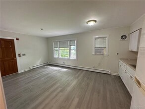 11 Chase Ave in Nyack, NY - Building Photo - Building Photo