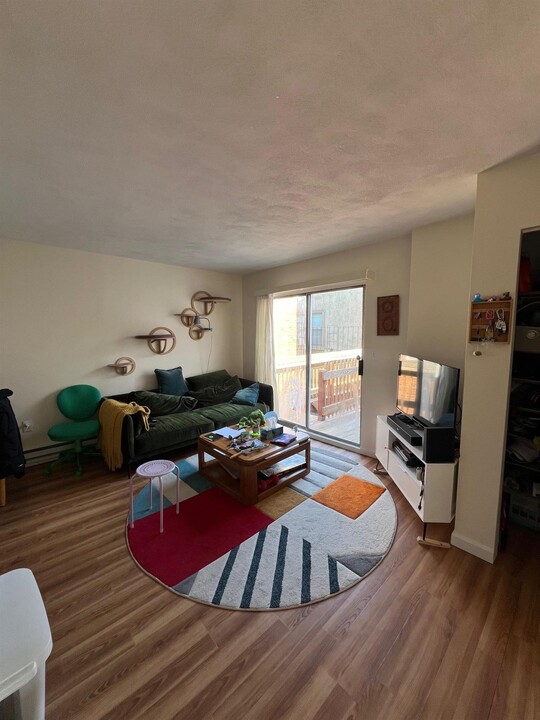 7 Elm St in Somerville, MA - Building Photo