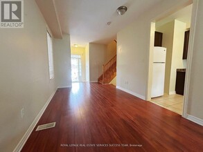 3366 Stoney Crescent in Mississauga, ON - Building Photo - Building Photo