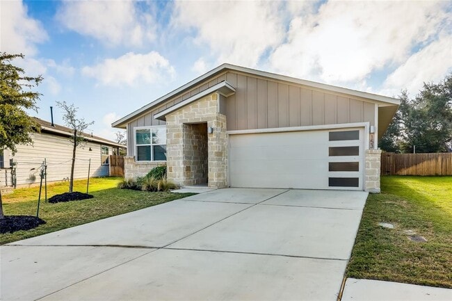 153 Filifera Ct in Leander, TX - Building Photo - Building Photo