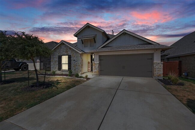 232 Glen Arbor Dr in Liberty Hill, TX - Foto de edificio - Building Photo
