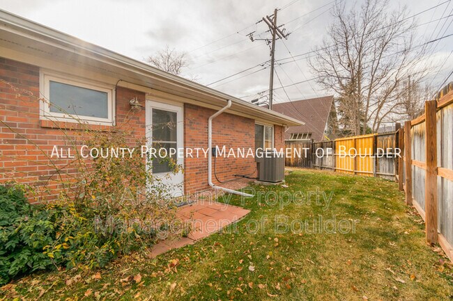 property at 4390 Laguna Pl