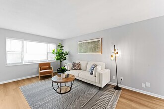 The View on Vivion in Kansas City, MO - Foto de edificio - Building Photo