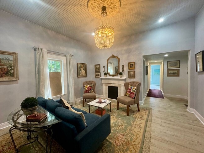 4397 Dial St in Marianna, FL - Building Photo - Building Photo