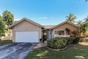 3731 NW 114th Ave in Coral Springs, FL - Building Photo