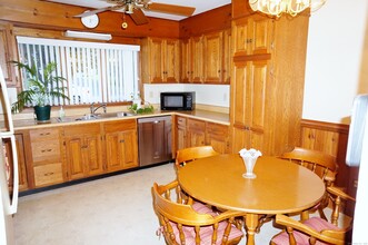4 Bonnette Dr in Bethel, CT - Building Photo - Building Photo