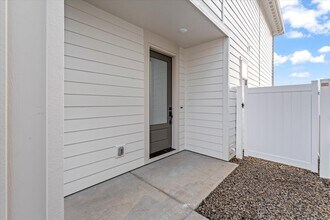 4710 W Riva Capri Ct in Meridian, ID - Building Photo - Building Photo