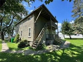 345 Brewster St in Painted Post, NY - Building Photo - Building Photo