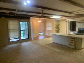 600 Lakeshore Dr in Marble Falls, TX - Building Photo - Building Photo