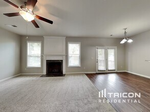 5030 Glencliff Dr in Sugar Hill, GA - Building Photo - Building Photo