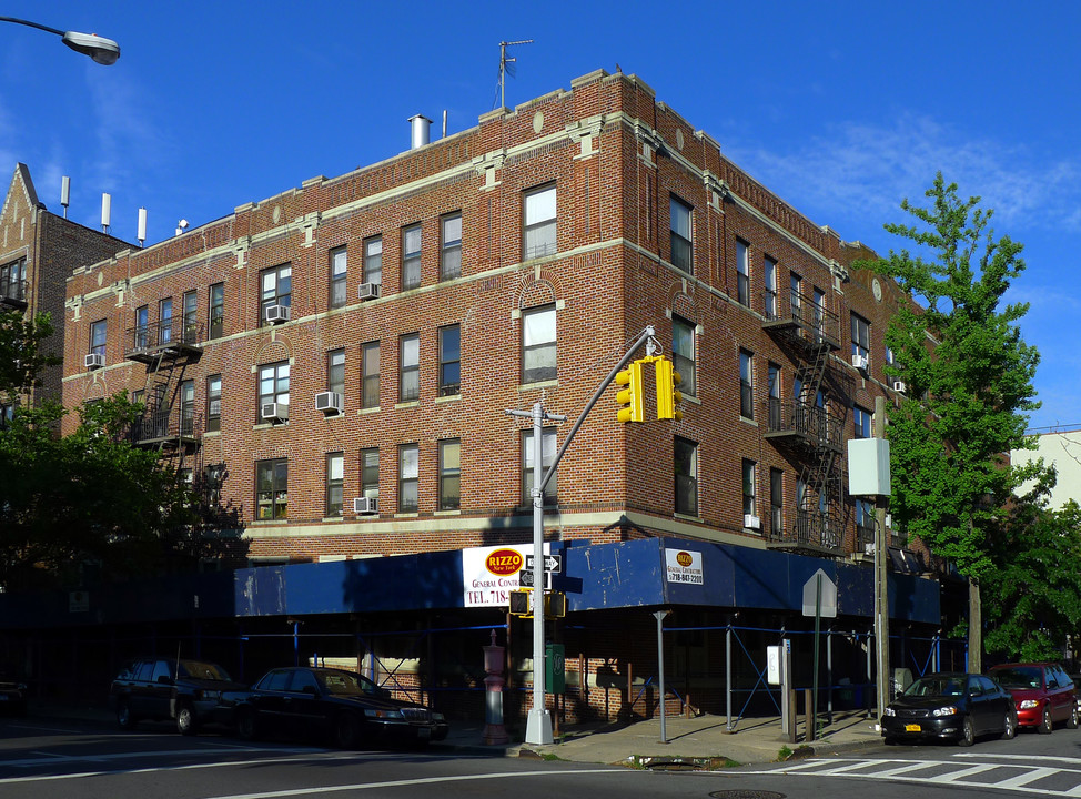 500 Montgomery St in Brooklyn, NY - Building Photo