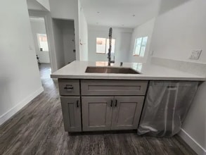 6513 Florence Pl in Bell Gardens, CA - Building Photo - Building Photo