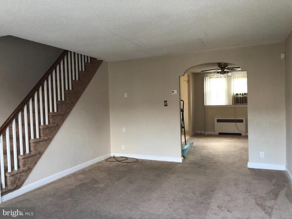 4224 Chippendale Ave in Philadelphia, PA - Building Photo