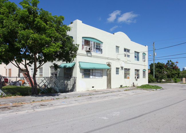 2804 NW 1st Ave in Miami, FL - Building Photo - Building Photo