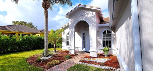 4451 Laurel Pl in Weston, FL - Building Photo - Building Photo
