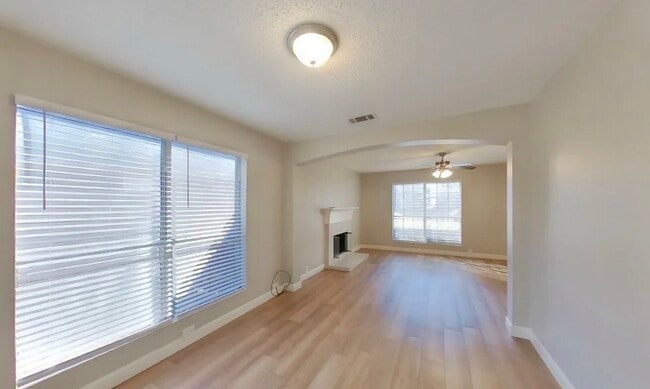 1205 Shakleford Cir in Cedar Hill, TX - Building Photo - Building Photo