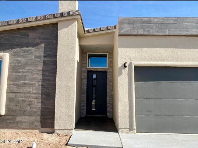 12301 Desert Pine Ave in El Paso, TX - Building Photo - Building Photo