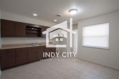 3049 Roseway Dr in Indianapolis, IN - Building Photo - Building Photo