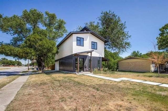 10803 Mandalay Dr in Dallas, TX - Building Photo - Building Photo