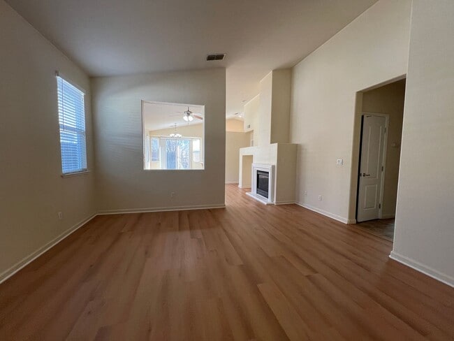 2149 Horseshoe Glen Cir in Folsom, CA - Building Photo - Building Photo