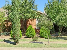 110 N Wayne Ave in Lubbock, TX - Building Photo
