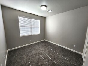 6221 Quicksilver St in Las Cruces, NM - Building Photo - Building Photo