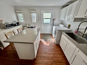 116 Hanupaoa Pl in Honolulu, HI - Building Photo - Building Photo