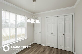 401 Meriweather Ln in Calera, AL - Building Photo - Building Photo