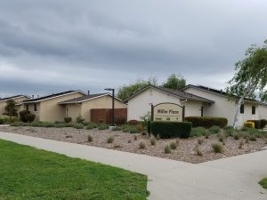 Miller Plaza in Lompoc, CA - Foto de edificio